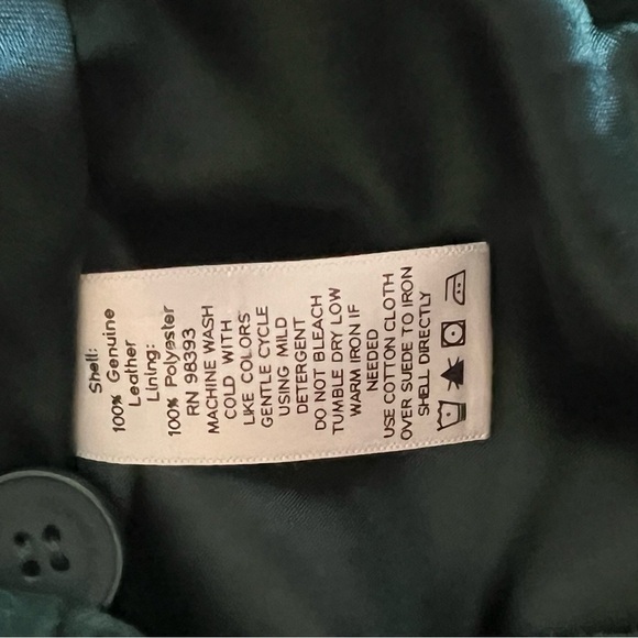 Dennis Basso Green Solid Coats, Jackets & Vests for Women - Picture 4 of 5